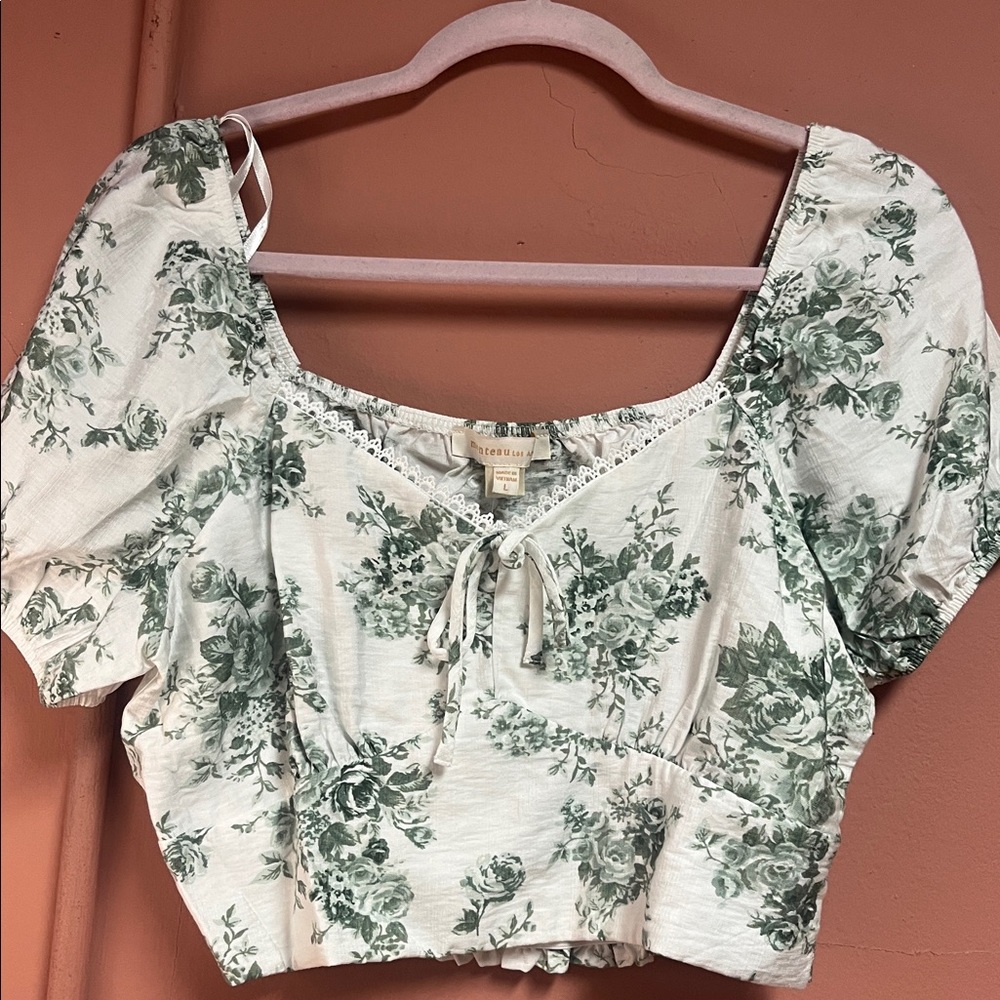 Monteau Green Floral Crop Top